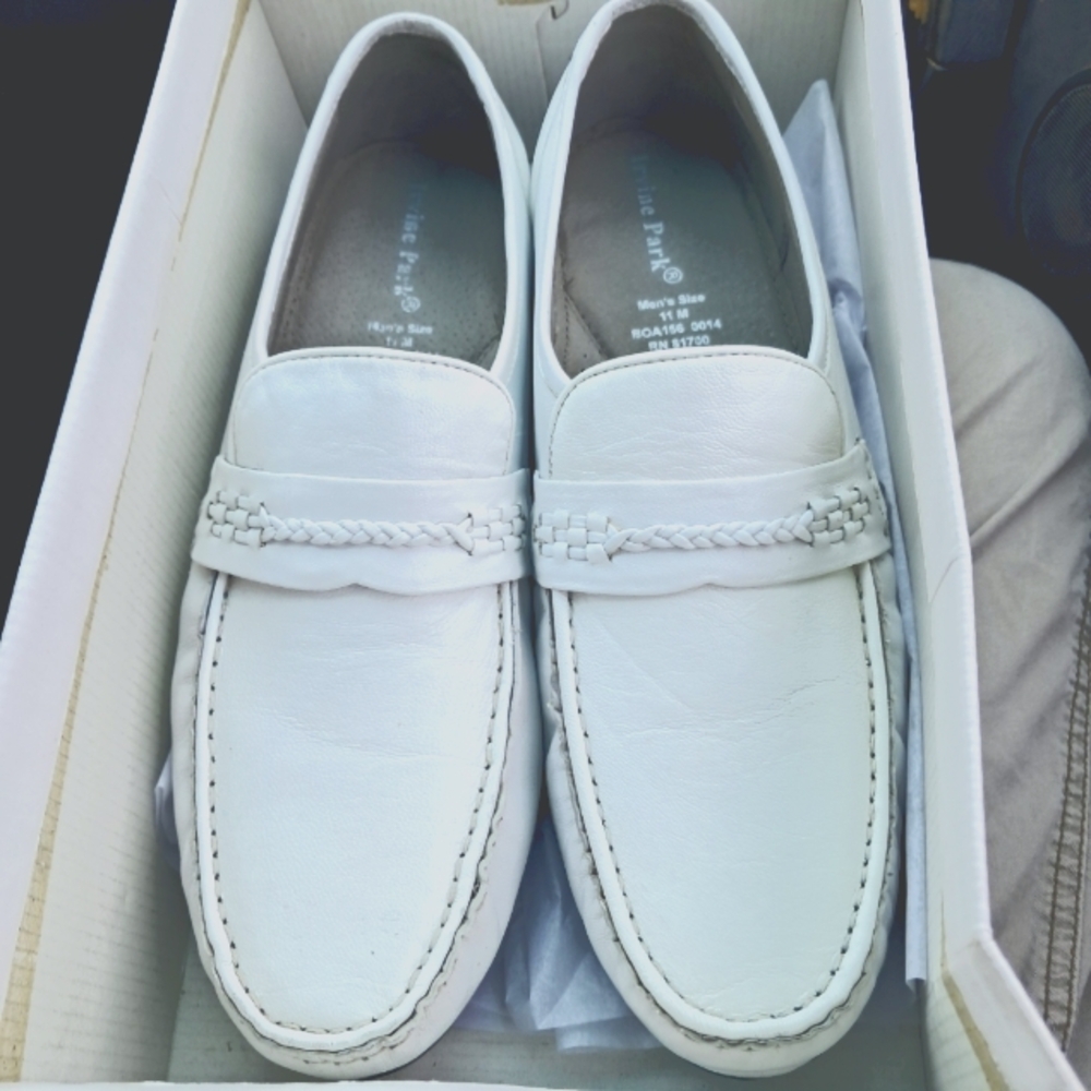 Men's Irvine Park White Leather Loafers Size 11